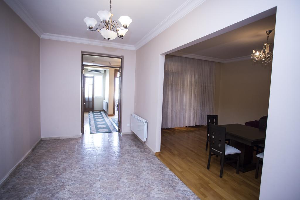 Batumi City Center Apartment Exteriör bild