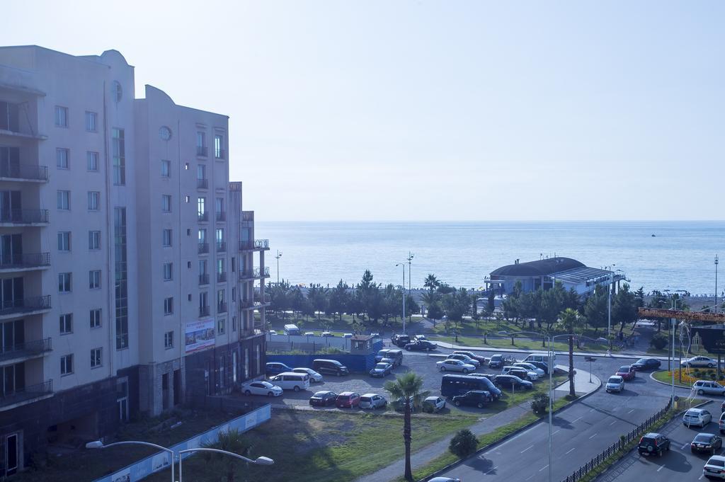 Batumi City Center Apartment Exteriör bild